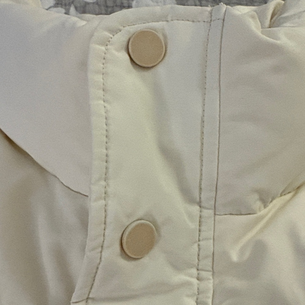 Madhappy Cream Puffer Vest ~ Size Medium - Picture 3 of 11